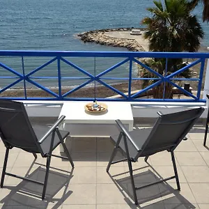 https://apartamentos-la-perla-azul.1costadelsol.com