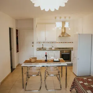 https://home-nina.in-canary-islands.com