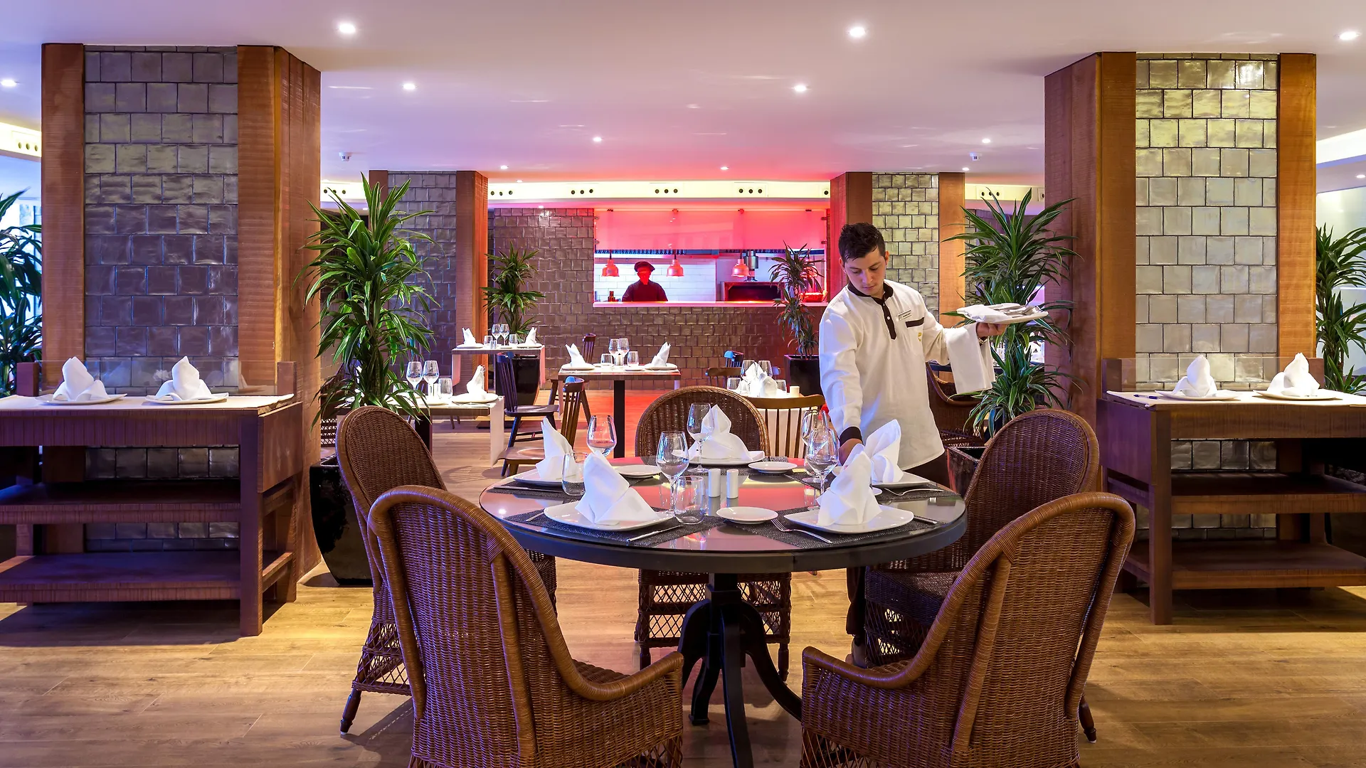 Tigotan Lovers & Friends Playa De Las Americas - Adults Only 4*, Playa de las Americas (Tenerife)
